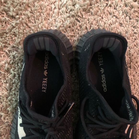 Yeezy Adidas 350 boost V2 Oreo ***SOLD*** - Picture 3 of 5